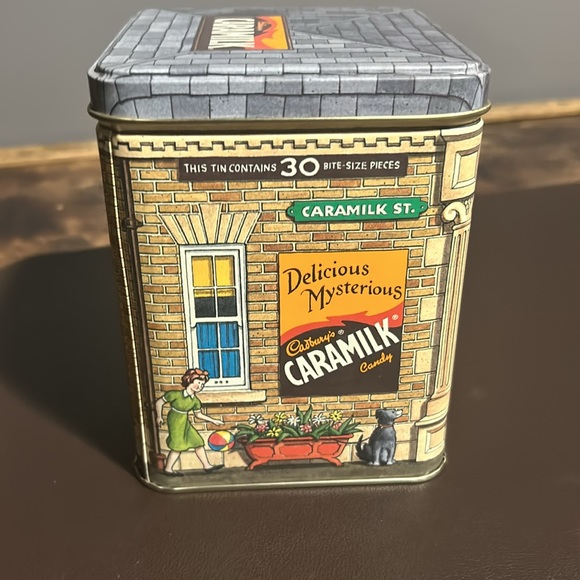 Vintage 90’s Cadbury Collectible Caramilk Bank - Picture 4 of 9